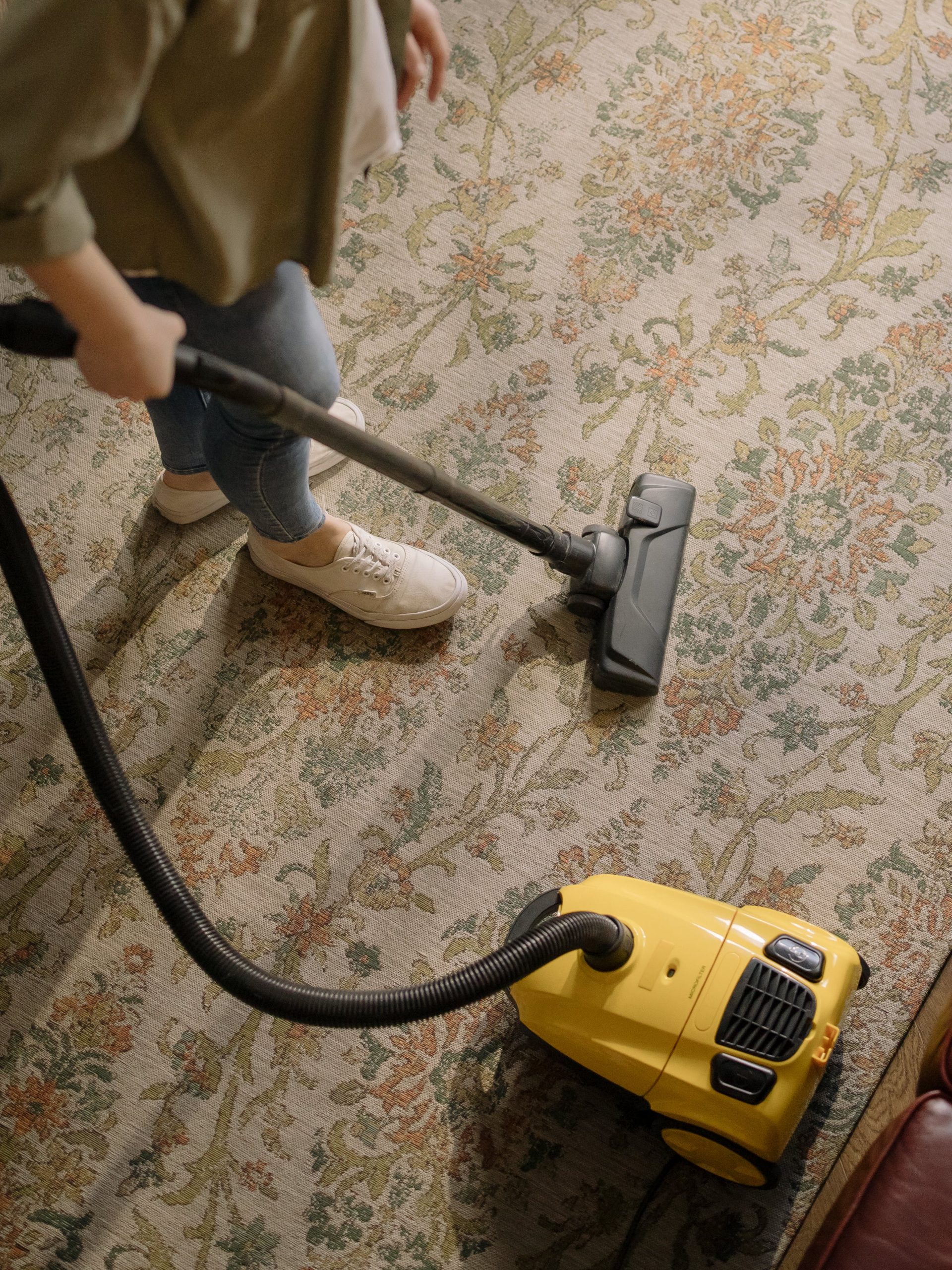 what-to-know-about-deep-cleaning-rental-property-carpets